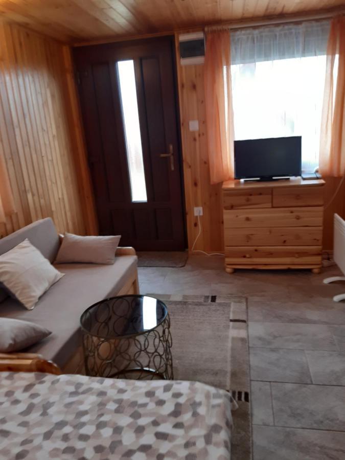 Matyas Apartman Tard Eksteriør billede
